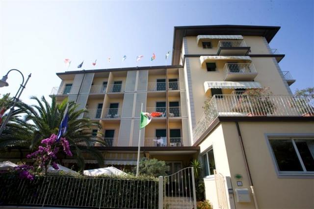 Hotel Riva Lido di Camaiore Exterior foto